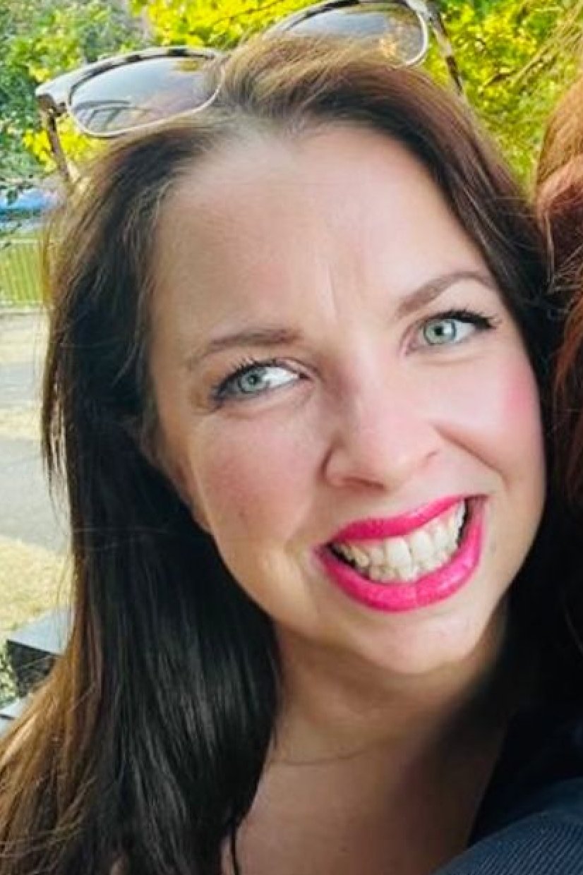 Ellie, Resin Artist - @sealed_with_bliss - Craft Resin UK