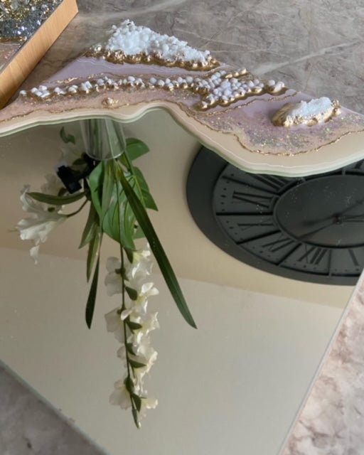 Gemma Baker Resin Artist - BoHome Beautiful insta @bohomebeautifulxx - Craft Resin UK