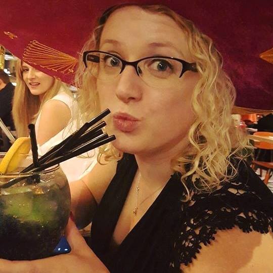 Jo Coquillon, artist from the UK - Craft Resin UK