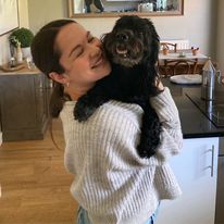 Laura, Resin Artist - @thehandmaderesinartco - Craft Resin UK