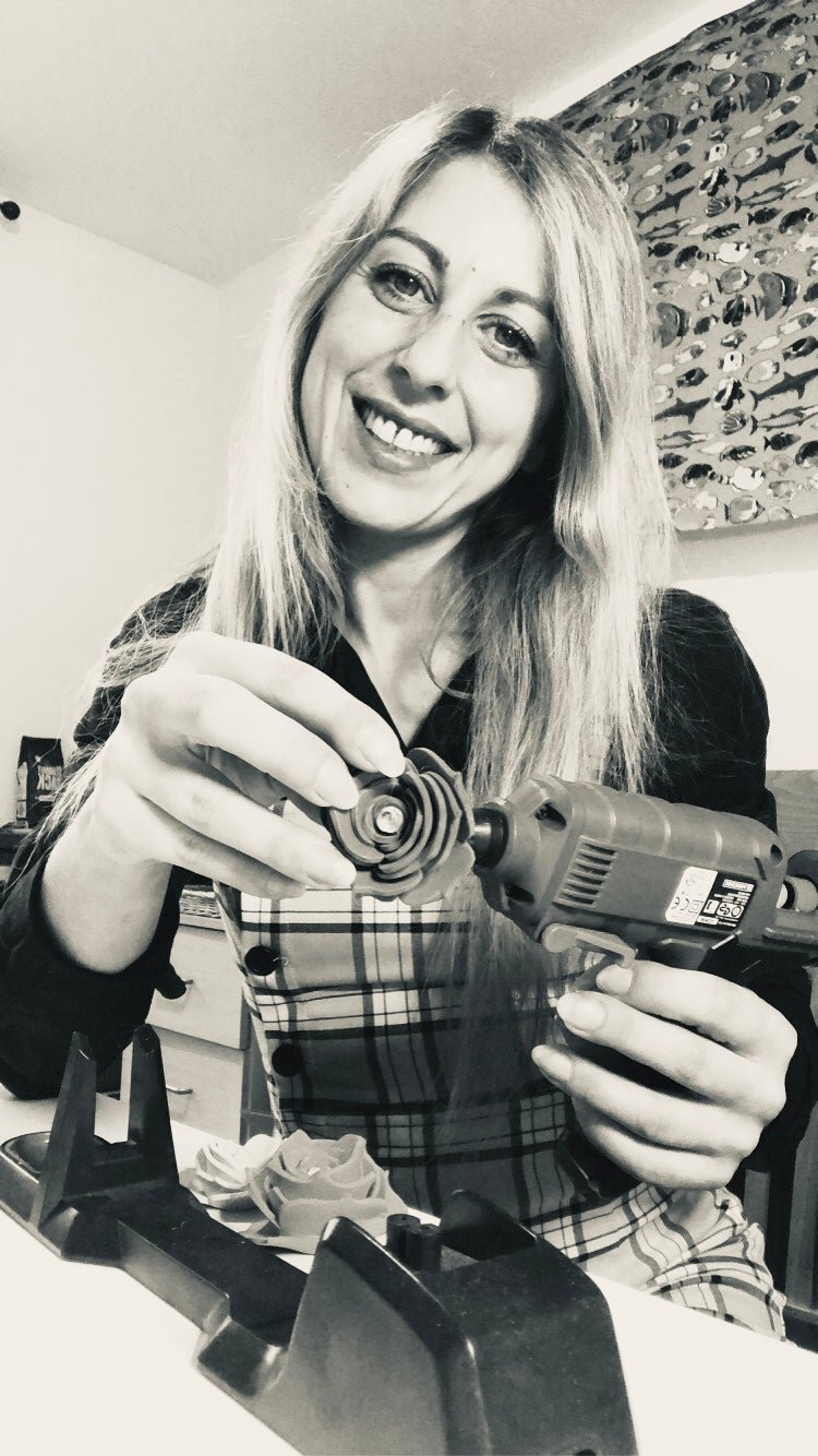 Rosmery, Resin Artist - @rccreationsireland21 - Craft Resin UK