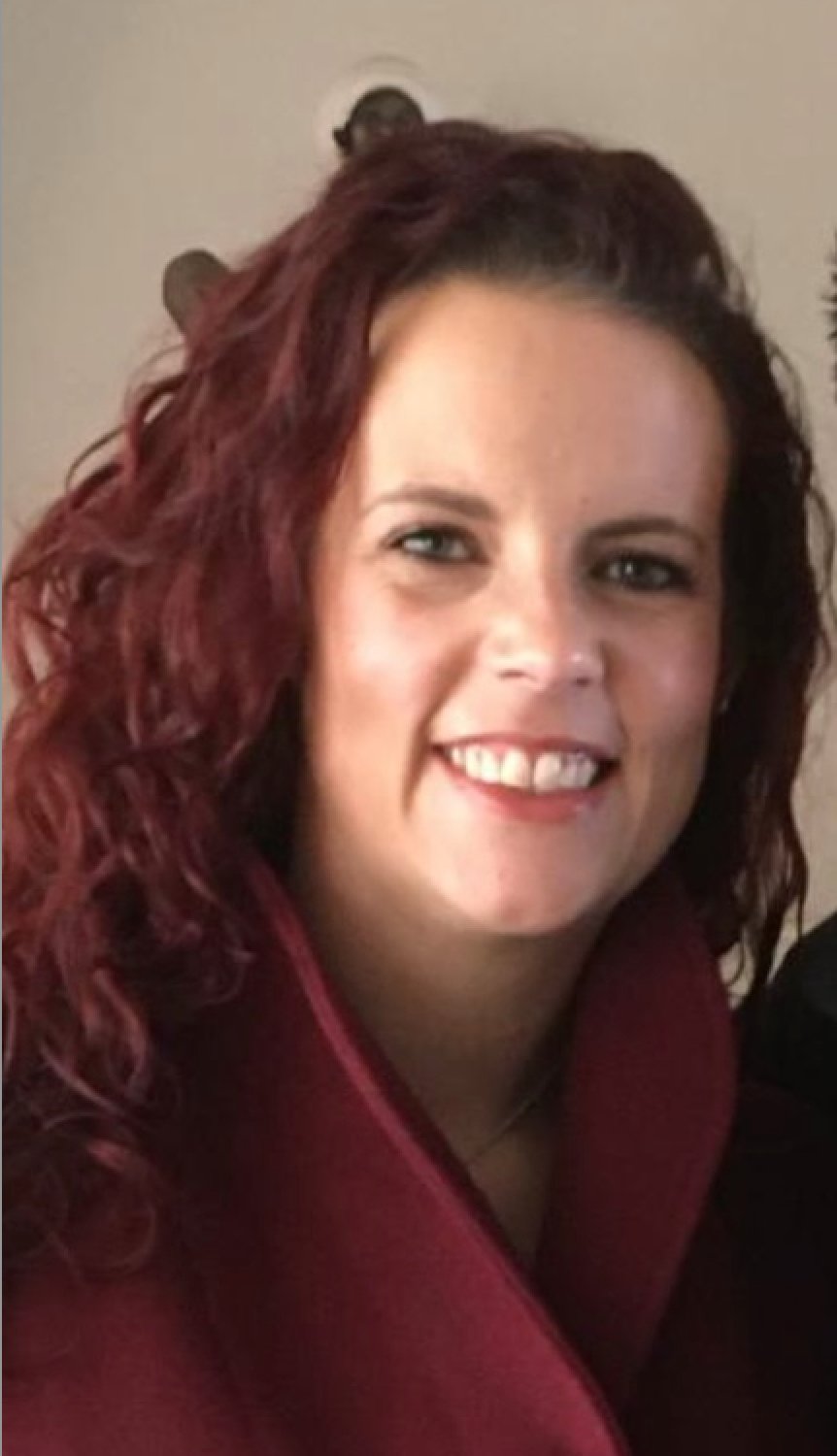 Ruth Kirby, Resin Artist - @ruthis_resin - Craft Resin UK