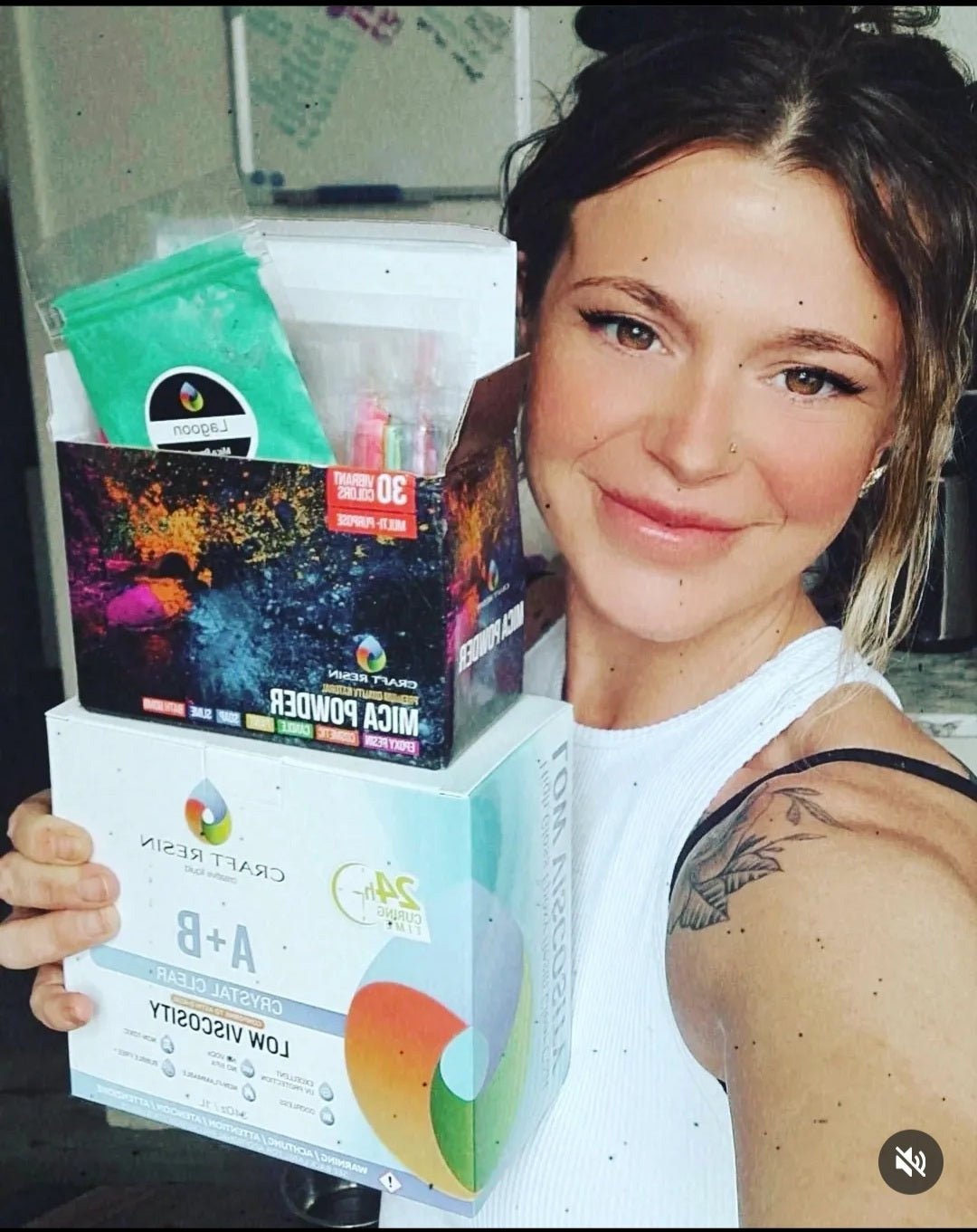 Sadie Bird, Resin Artist - @resinisbeautyltd - Craft Resin UK