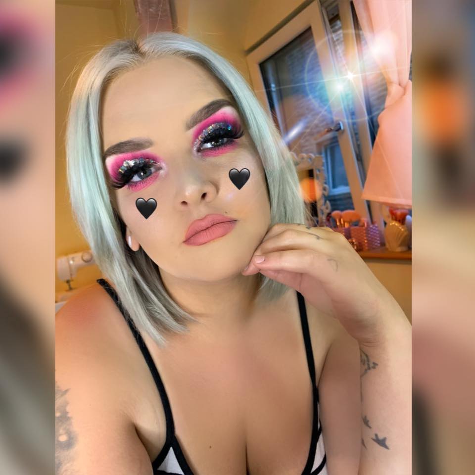 Shannon Louise Gallon, ARTIST FROM THE UK - Craft Resin UK