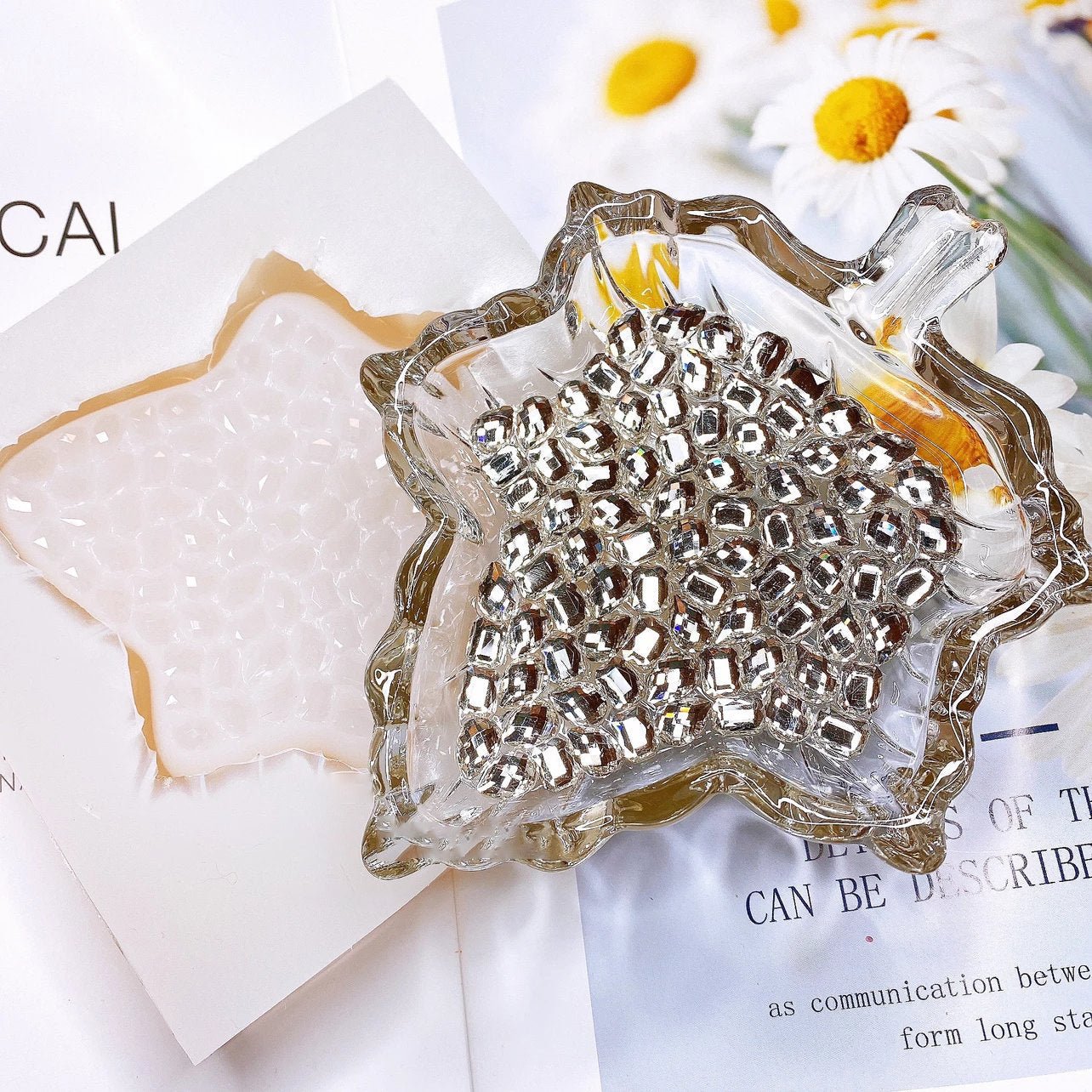Diamond Maple Leaf Tray Resin Mold - Craft Resin UK